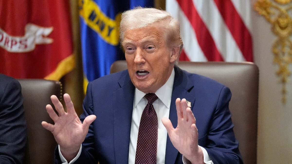 शिकागो में हिंसा पर भड़के डोनाल्ड ट्रंप (Photo: AP)