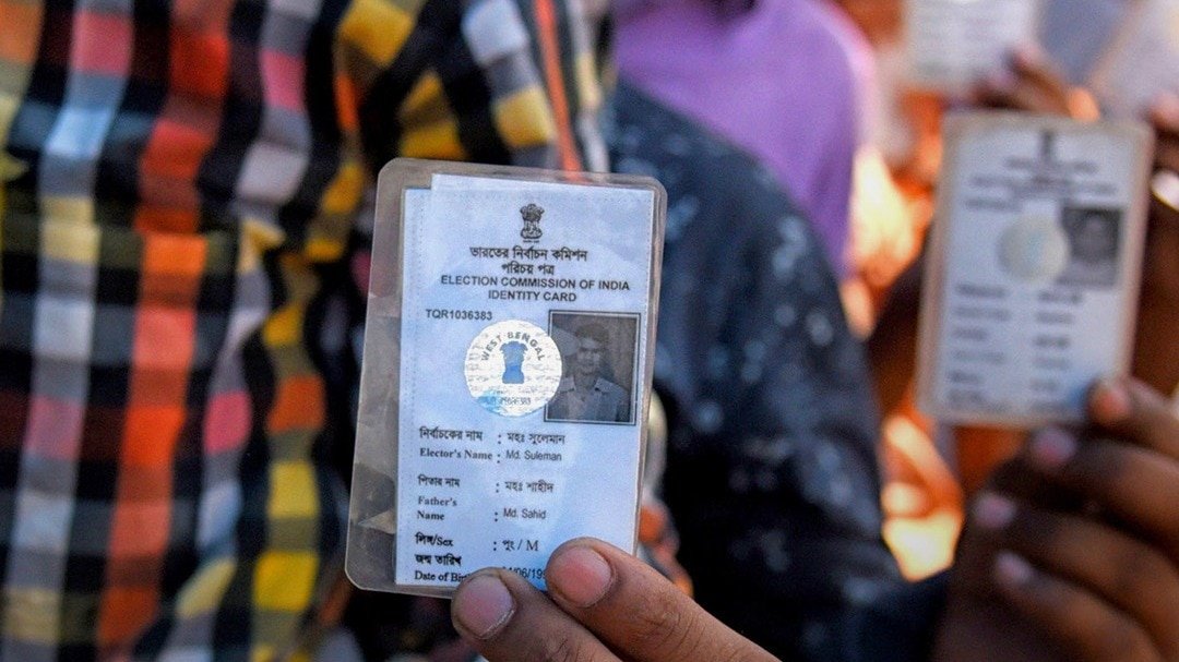 EVM रंगीन फोटो और 100% वेबकास्टिंग के साथ नए सुधार
