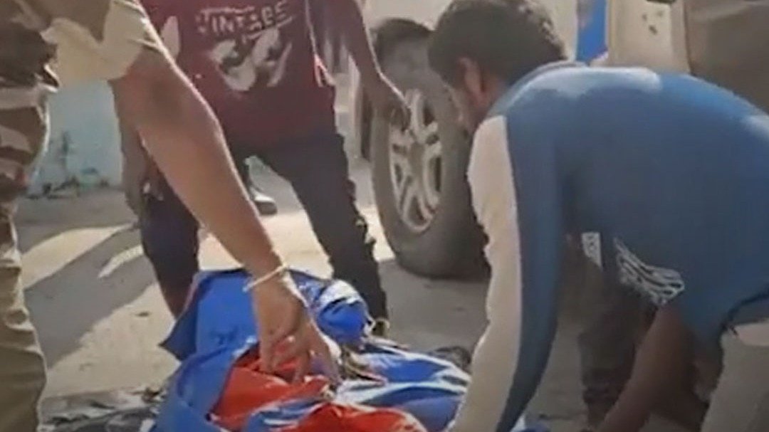 गोरा बेटा हुआ तो अवैध संबंधों के शक में कर दी पत्नी की हत्या