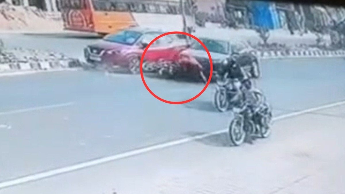 घायल युवक और उसके 12 साल के बच्चे को काले रंग की क्रेटा कार उड़ाकर फरार हो गई. (Photo: Screengrab)