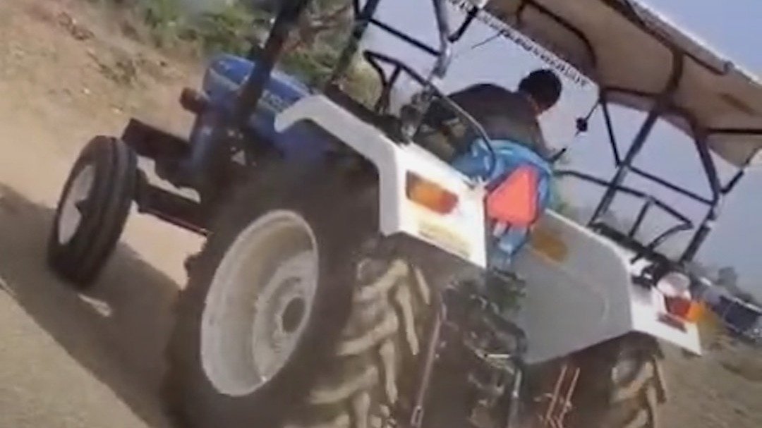 सरपंच के बेटे ने क्रिकेट ग्राउंड को ट्रैक्टर से जोत दिया 