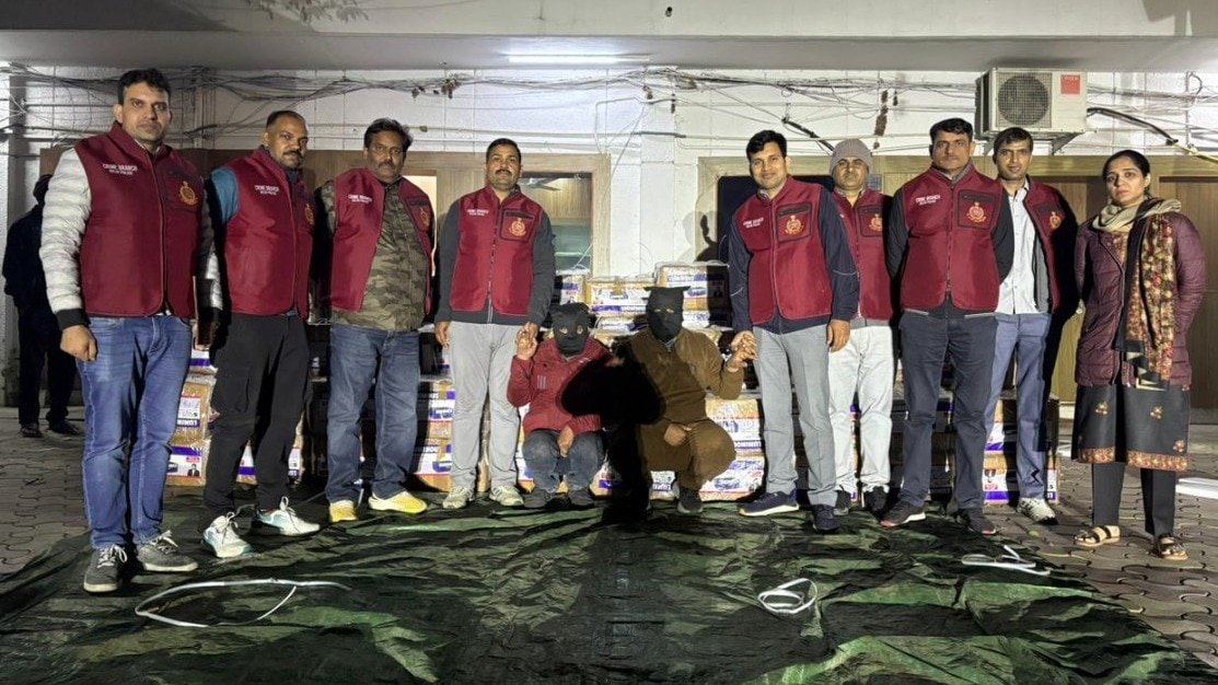 टावर चोरी से टेलीकॉम कंपनियों को बड़ा नुकसान, पुलिस की सख्त कार्रवाई. (Photo: X/@CrimeBranchDP)